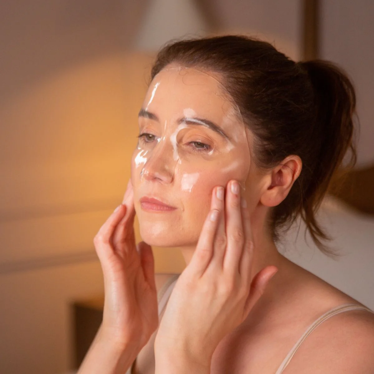 CurrentBody Skin LED Lichttherapie Masker + Hydrogel - Image 13